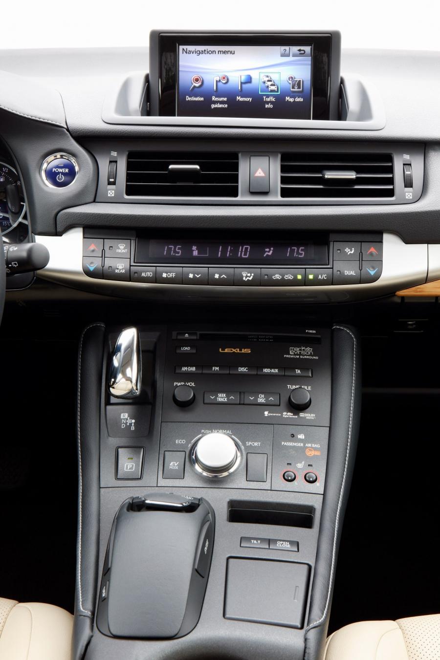  Lexus CT200h 2010 года  (фото 88 из 266)